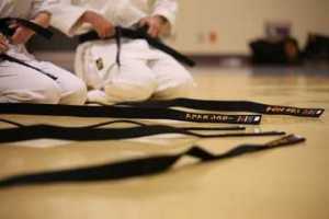 sports-passage-traditional-karate-black-belt-864114-pxhere.com