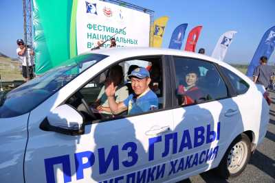 Известно, кто получил призовой автомобиль на празднике Тун Пайрам