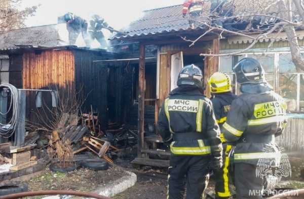 Всплеск пожаров в Хакасии: семеро детей спасались от огня