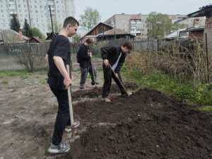 &quot;Позаботимся о старших&quot;: акция в Абакане