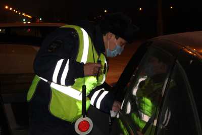 Проверки водителей на трезвость пройдут в Хакасии сегодня и в предстоящие выходные дни