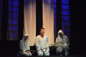 Премьерный спектакль памяти Людвига Устинова показали в Абакане