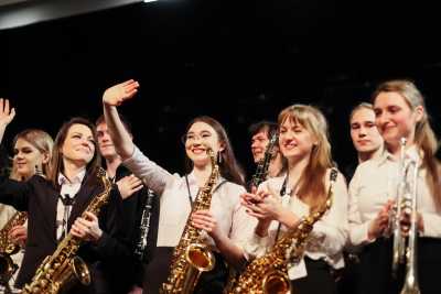 Почти 3 миллиона выиграла мастерская музыки «Джаз в Хакасии»