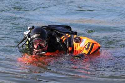 Спасатели провели водолазную тренировку на абаканской дрене