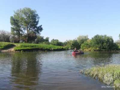 В Абакане из водяного плена спасли женщину и детей