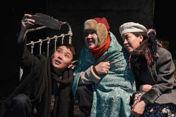 Жителям Аскизского района Театр Топанова покажет историю о самом прекрасном чувстве, которое способно на все