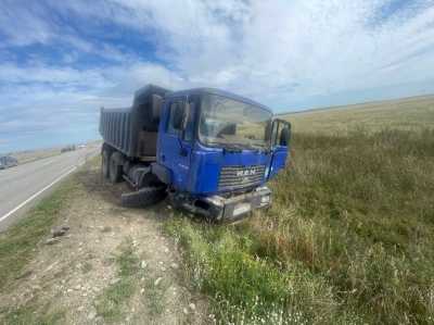 Выезд на встречку обернулся аварией в Хакасии