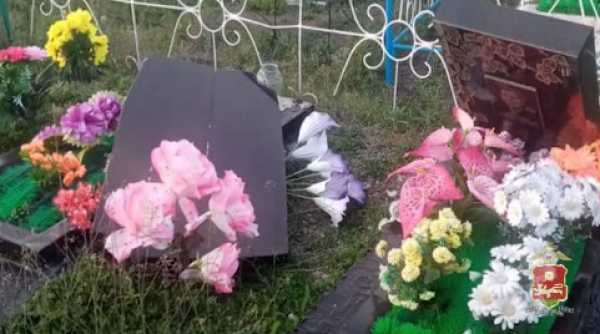 Вандализм на сельском кладбище: в Хакасии повредили 13 надгробий