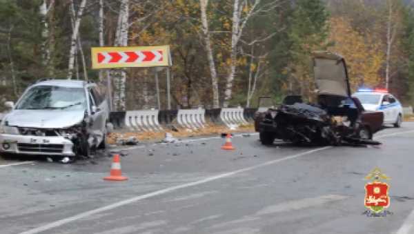 4 человека пострадали в лобовом столкновении на трассе Саяногорск-Черемушки