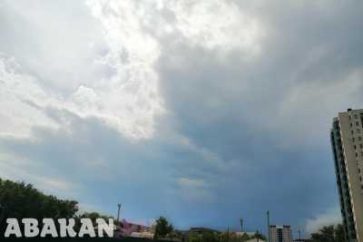 Погода испортится: в Хакасию идут дожди, грозы, град и сильный ветер