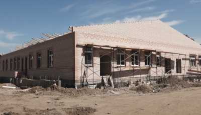 В Абакане продолжается строительство детского сада «Елочка»
