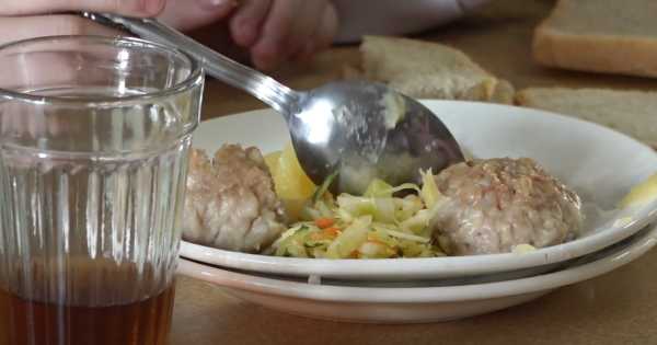 Завтрак учеников в абаканских школах стал более питательным и полноценным