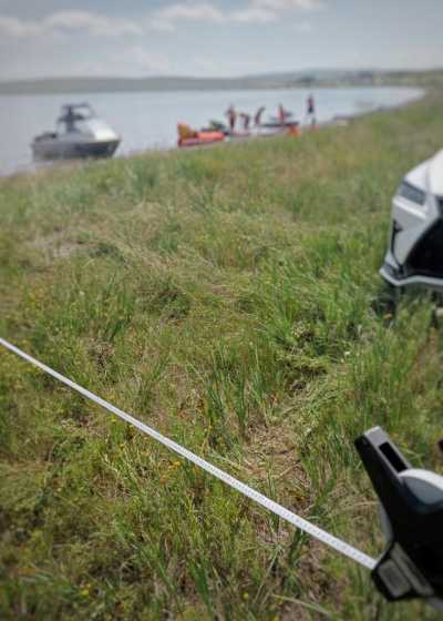 Отдыхающие-нарушители продолжают парковаться у водоемов Хакасии