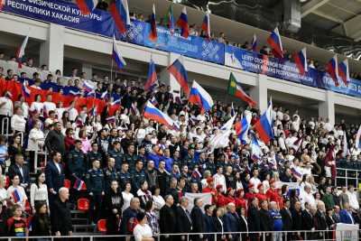 Почти половина россиян занимаются спортом минимум раз в неделю