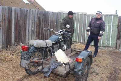 Бесправник на мотоцикле попался сотрудникам ГИБДД