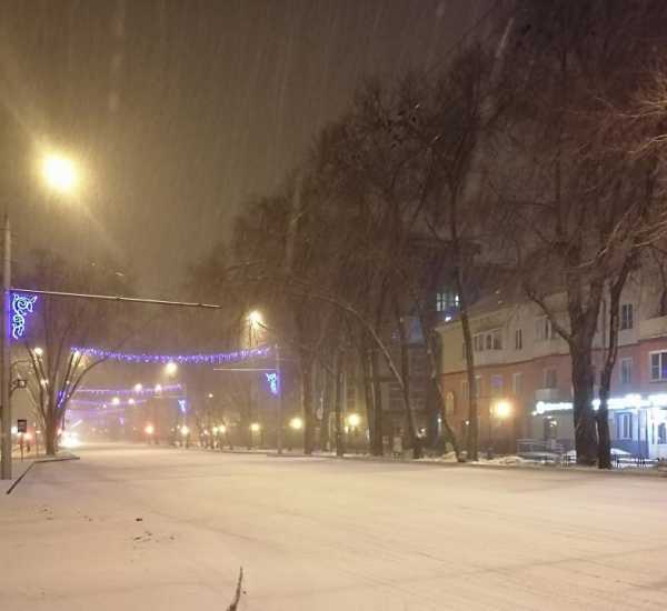 Абакан начали украшать к Новому году