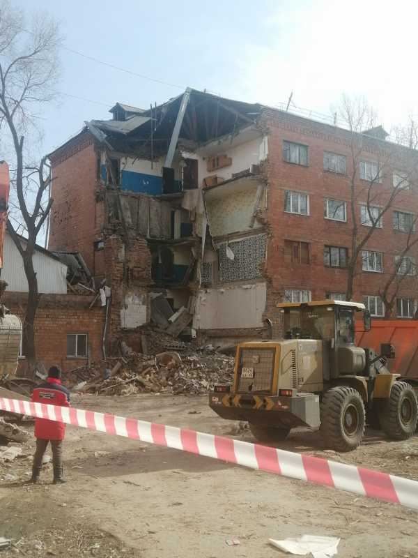 Обрушение части здания в Черногорске: ситуация к этому часу